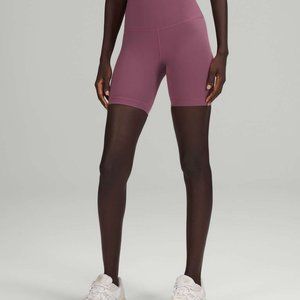 Lululemon Wunder Train High-Rise Short 6" size 6
